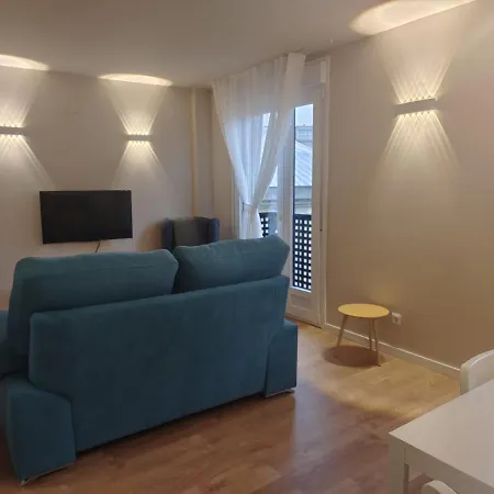 Apartamentos Picasso Alcala de Henares Exterior photo